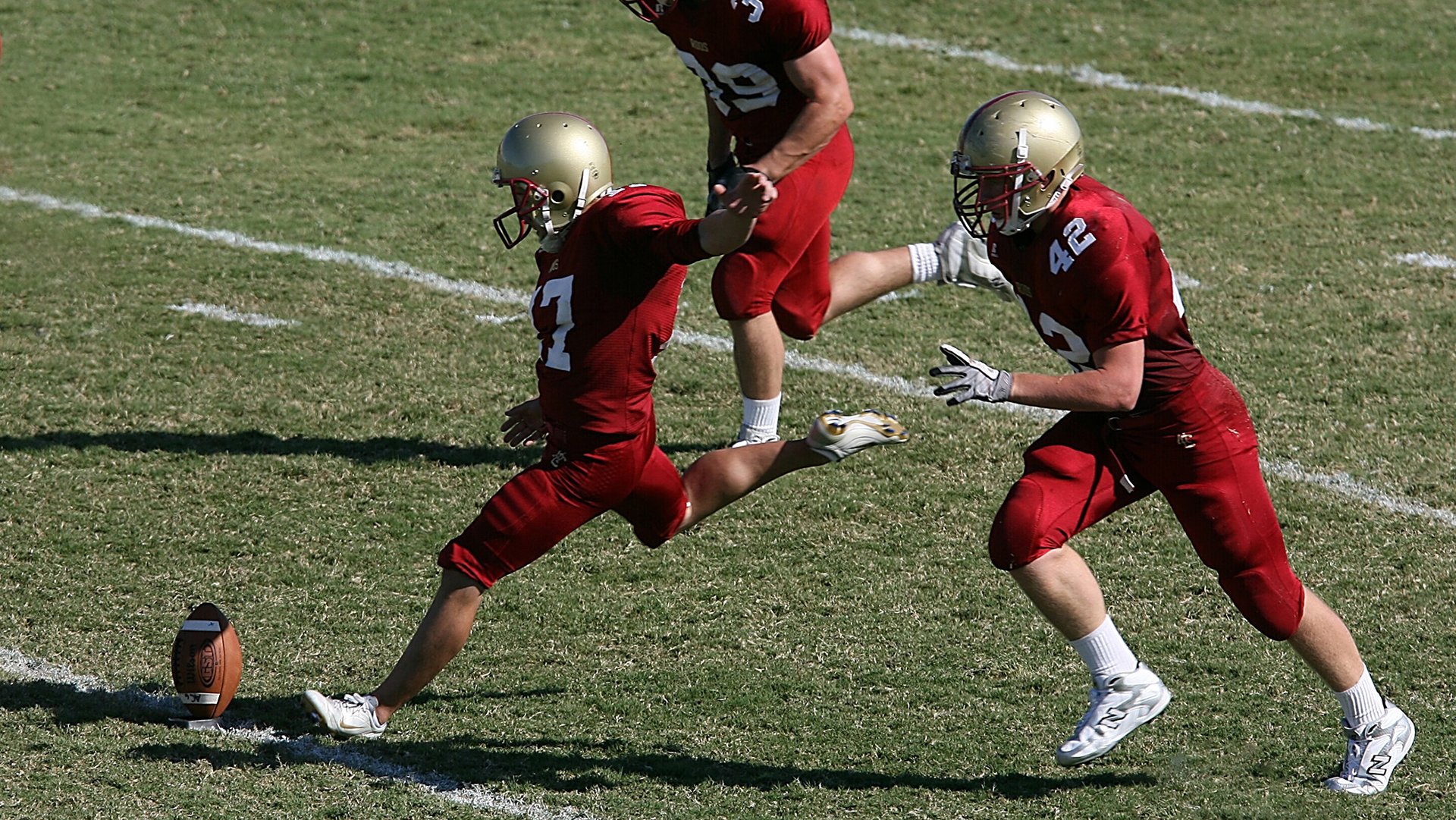利物浦再夺三连胜,红军气势如虹,利物浦又叫红军